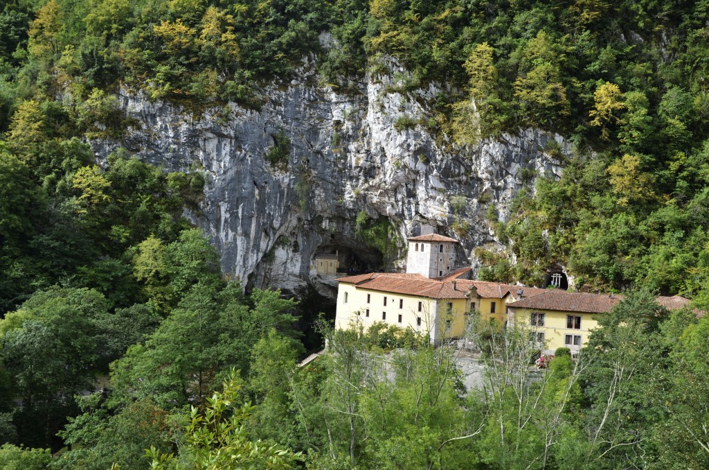 Foto de Santuario De Covadonga (Asturias), España