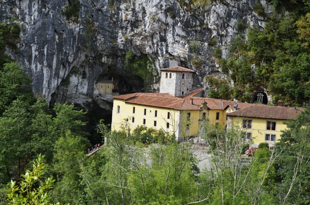 Foto de Santuario De Covadonga (Asturias), España