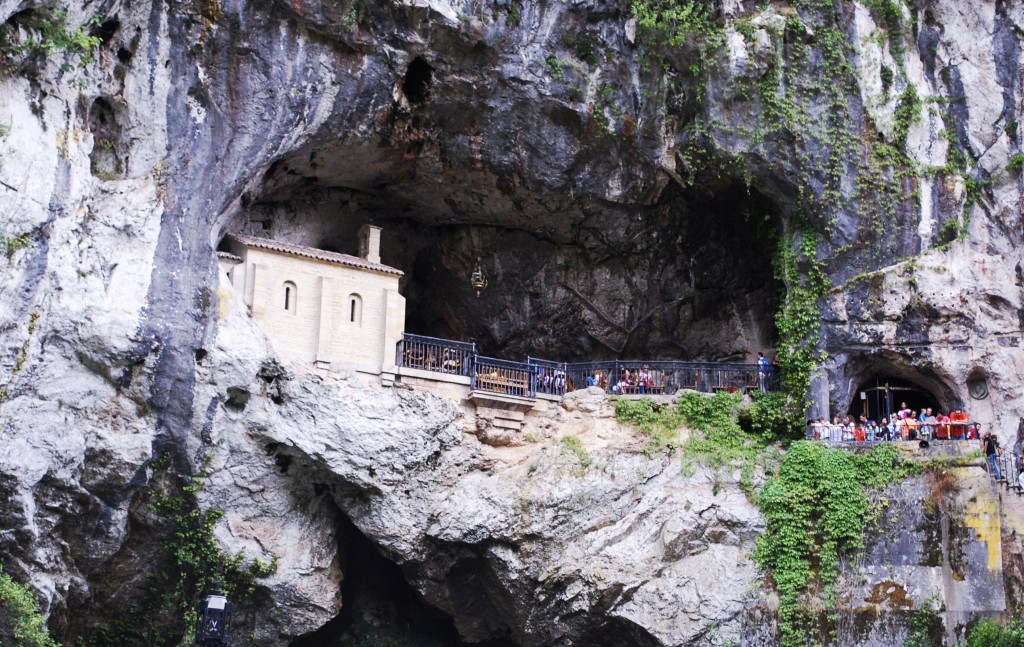 Foto de Santuario De Covadonga (Asturias), España