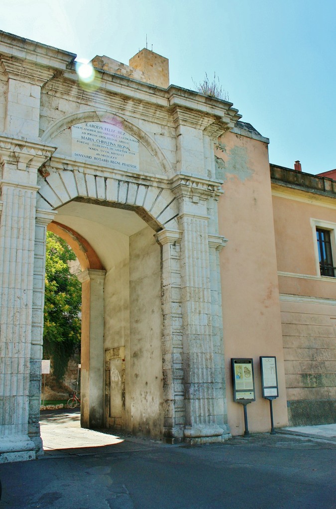 Foto: Puerta del castillo - Cagliari (Sardinia), Italia