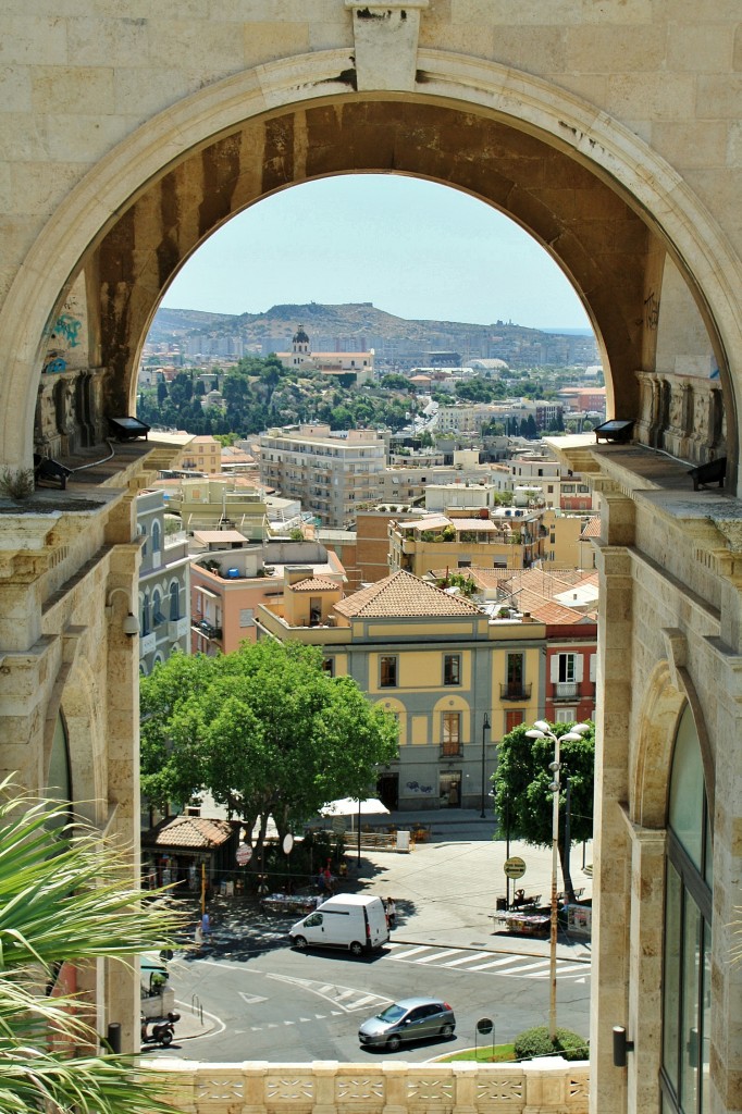 Foto: Bastión de San Remy - Cagliari (Sardinia), Italia