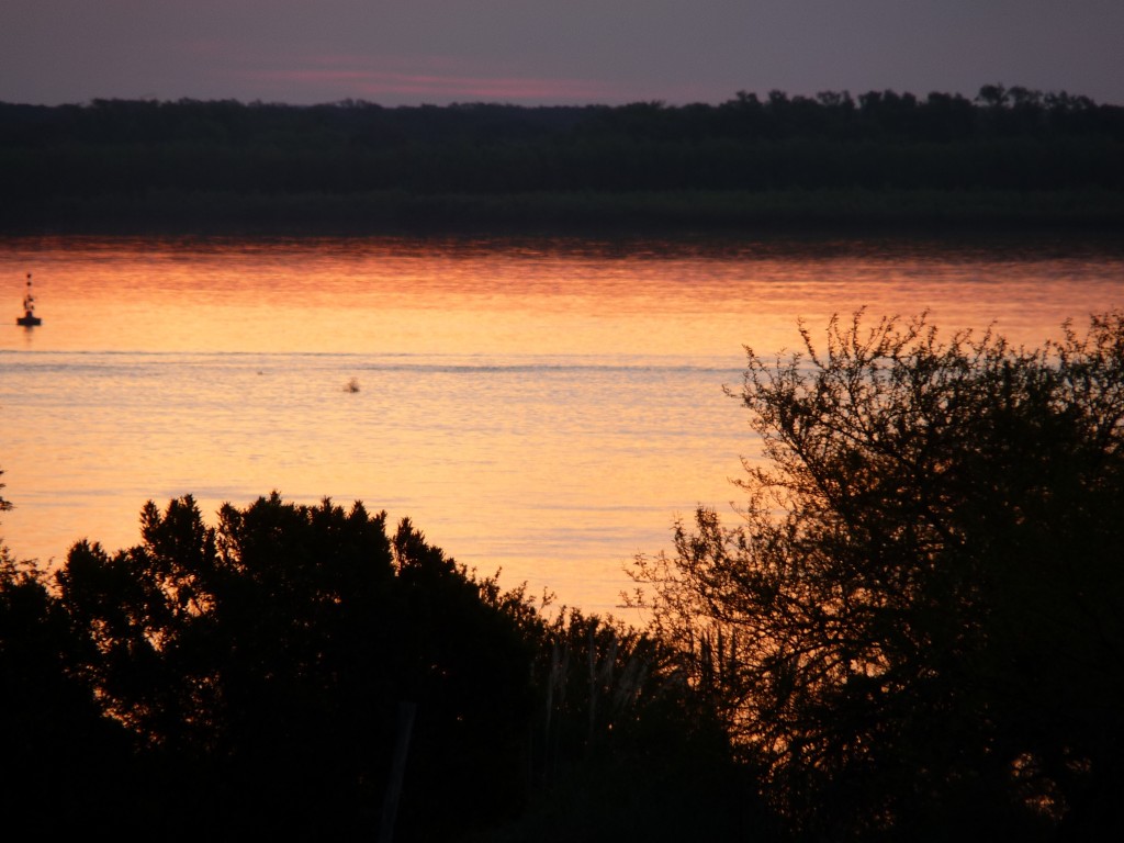 Foto: Ocaso en el Paraná - La Paz (Entre Ríos), Argentina