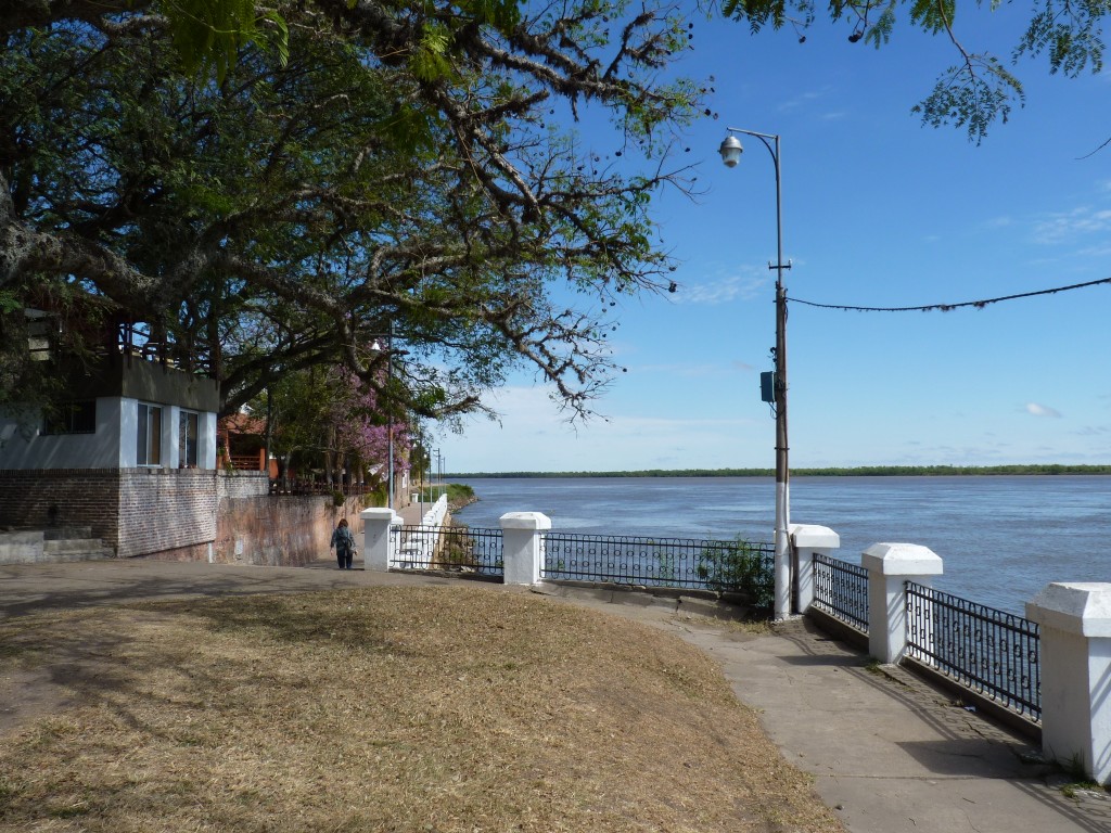 Foto: Paseo costanero - La Paz (Entre Ríos), Argentina