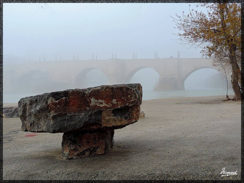 Foto: 150115-21 NIEBLA ZARAGOZANA - Zaragoza (Aragón), España