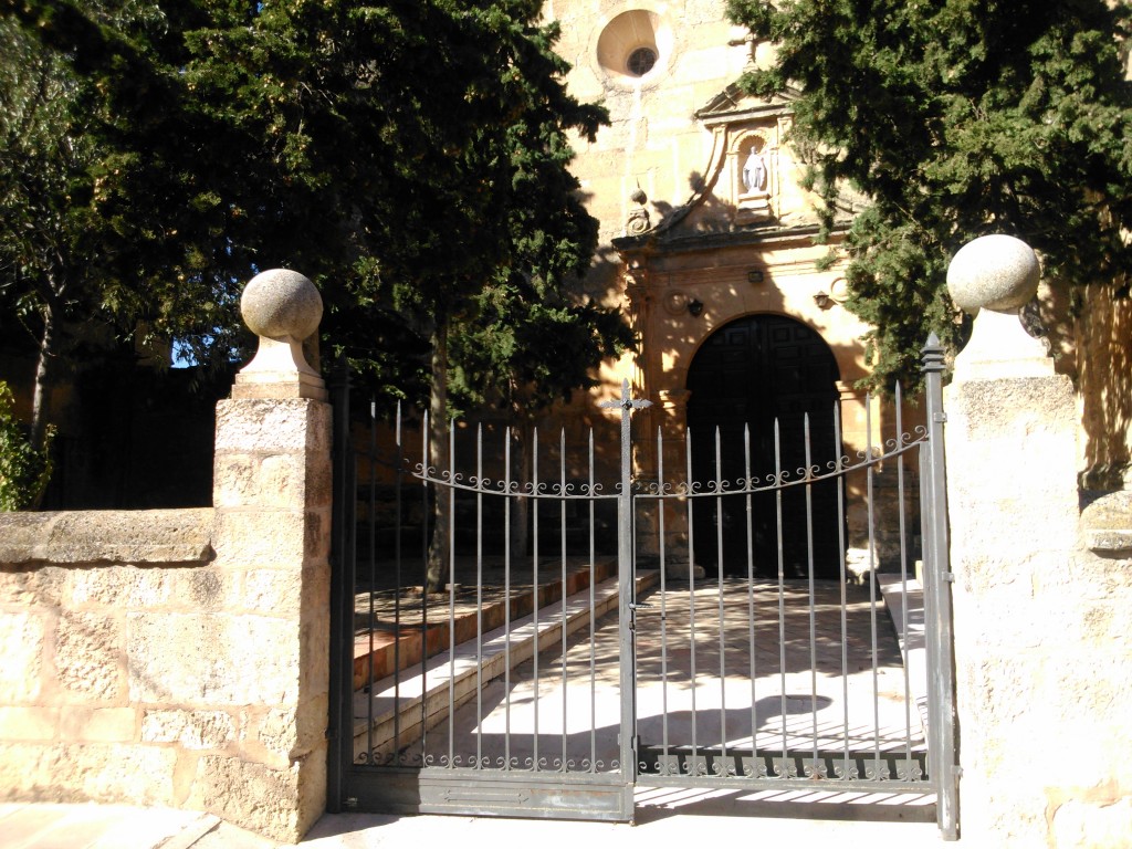 Foto: Puerta de la Iglesia - Tebar (Cuenca), España