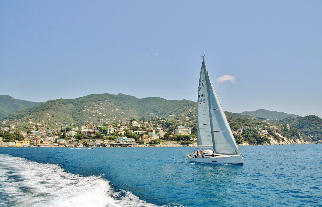 Foto: Navegando - Rapallo (Liguria), Italia