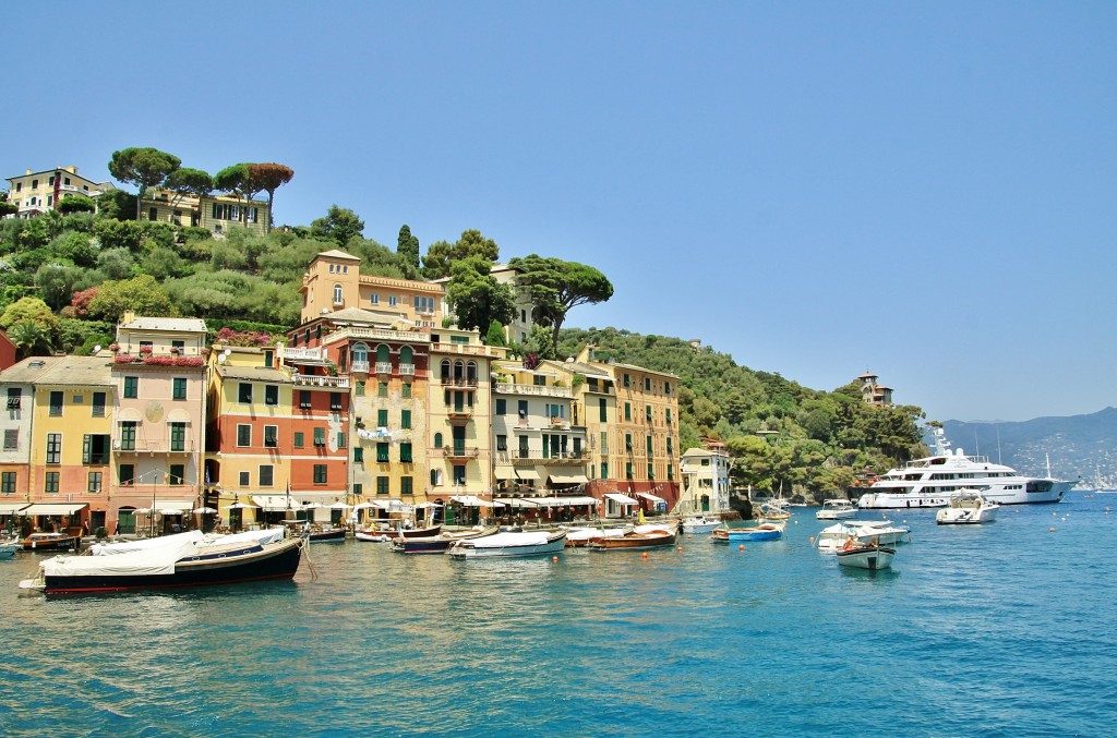 Foto: Vista del pueblo - Portofino (Liguria), Italia