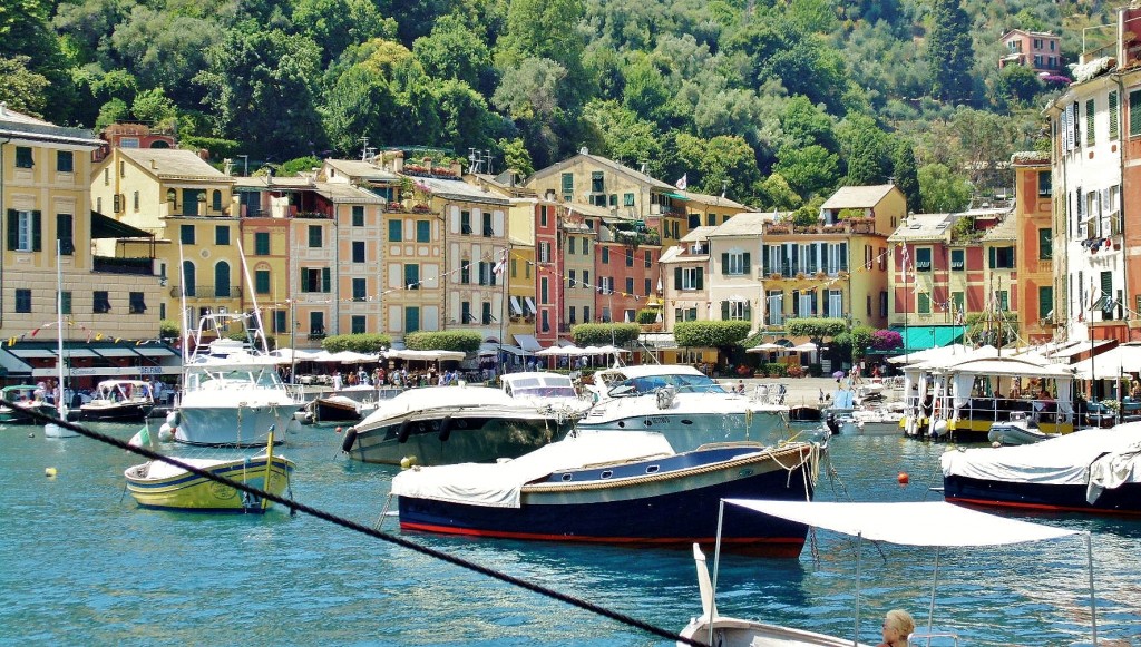 Foto: Vista del pueblo - Portofino (Liguria), Italia