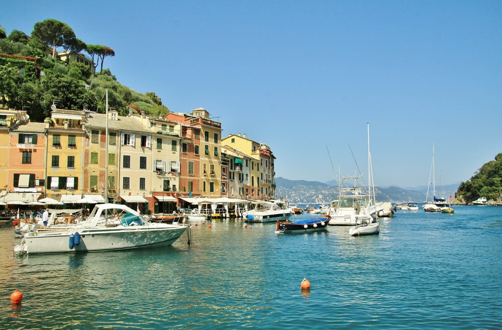 Foto: Vista del pueblo - Portofino (Liguria), Italia