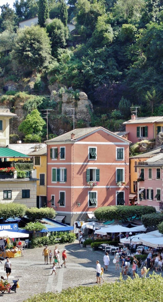 Foto: Vista del pueblo - Portofino (Liguria), Italia