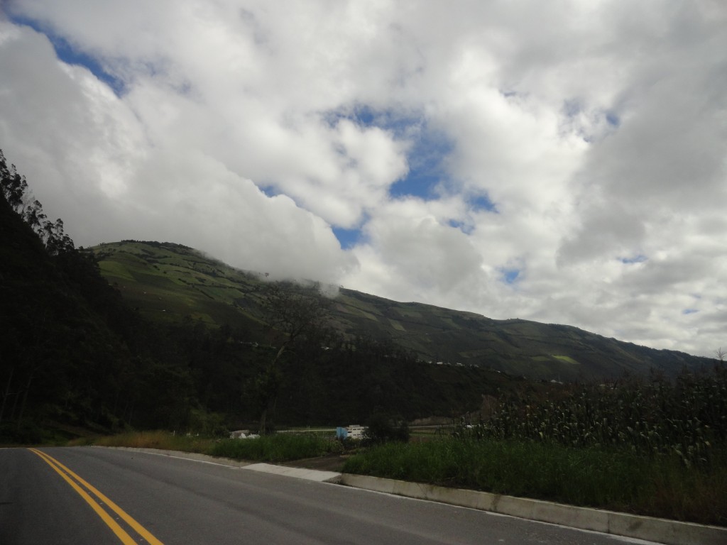 Foto: Carretera - Pelileo (Tungurahua), Ecuador