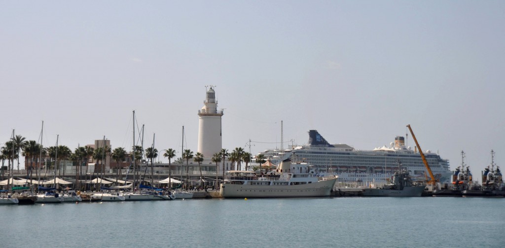 Foto: Vista del puerto - Malaga (Málaga), España