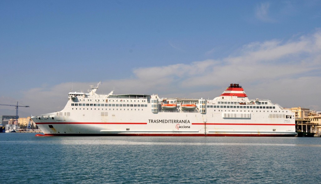 Foto: Barco Transmediterranea - Malaga (Málaga), España