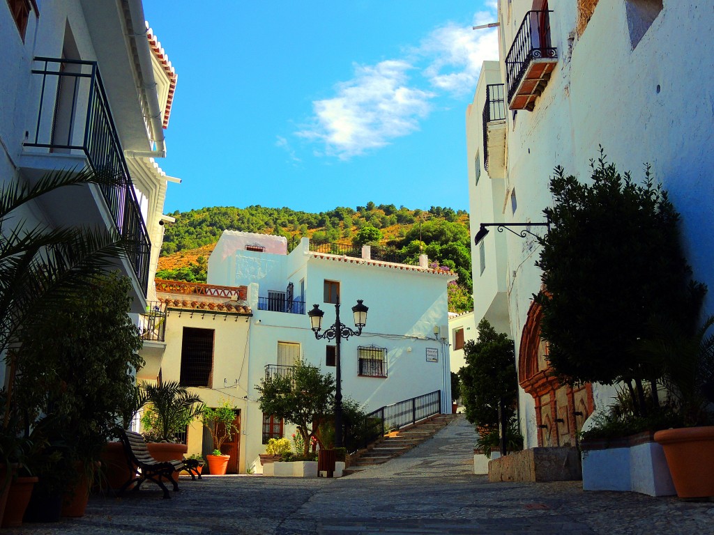 Foto: Plaza de la Fuente - Frigiliana (Málaga), España