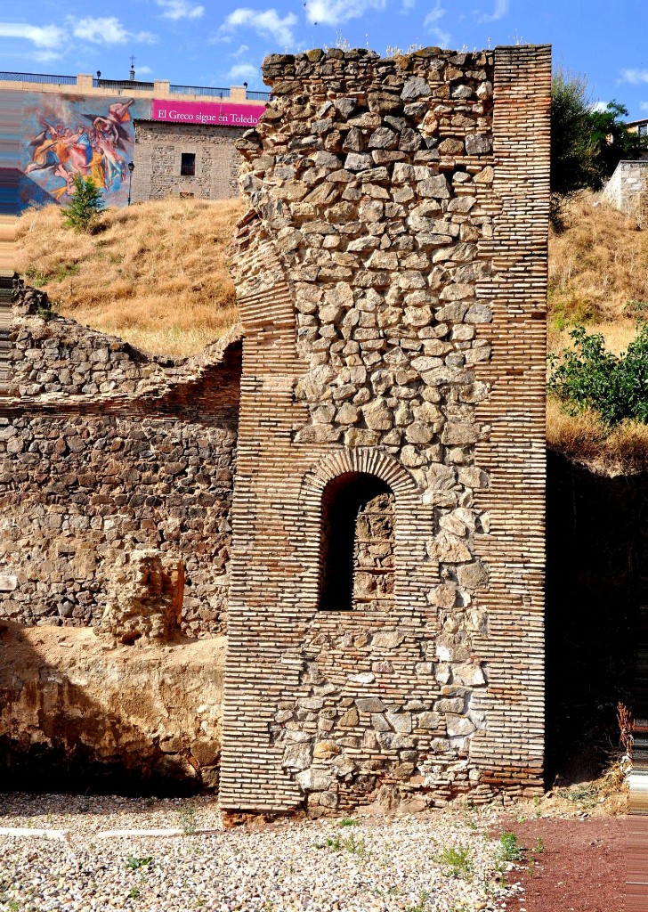 Foto: Antigua torre de la muralla - Toledo (Castilla La Mancha), España