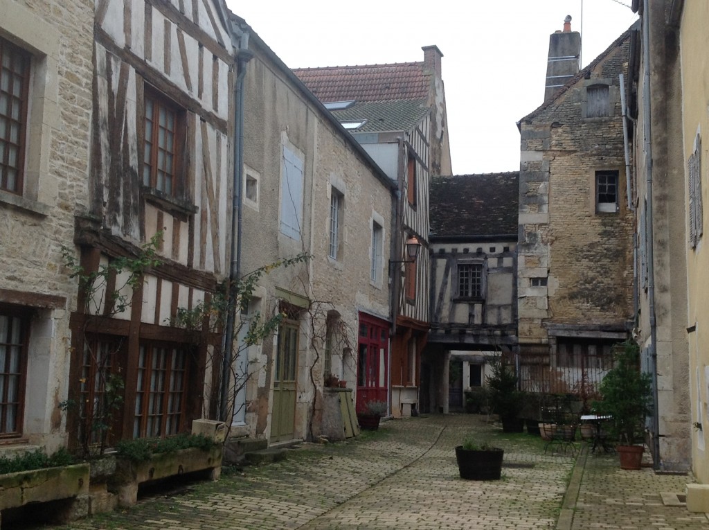 Foto de Noyers, Francia