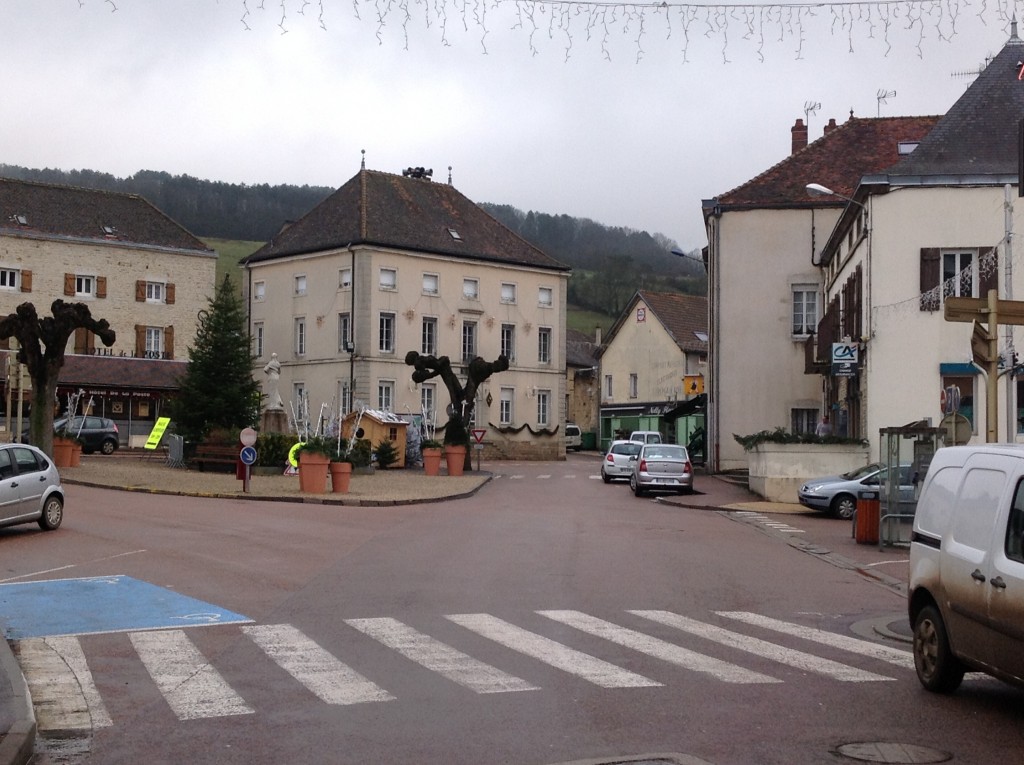 Foto de Poully En Auxiois, Francia