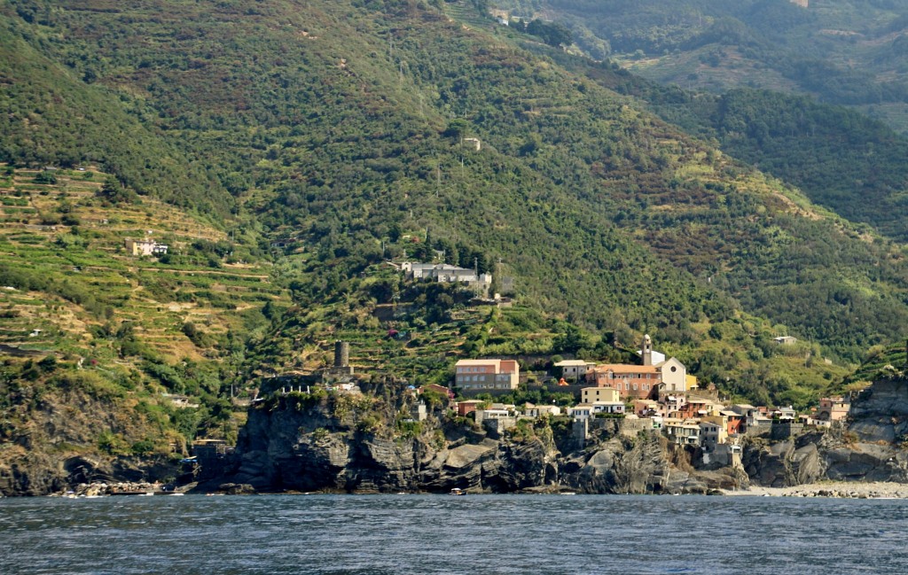 Foto: Navegando - Vernazza (Liguria), Italia