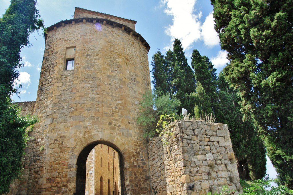 Foto: Puerta de la muralla - San Quirico d´Orcia (Tuscany), Italia