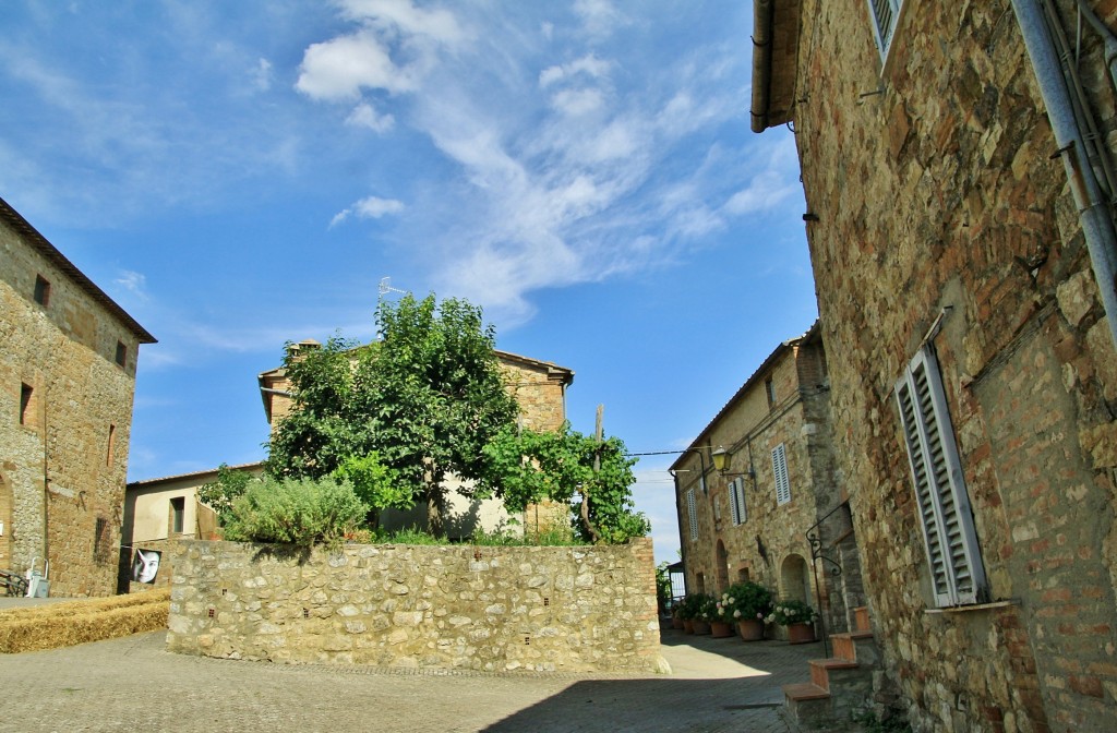 Foto: Interior de la muralla - Murlo (Tuscany), Italia