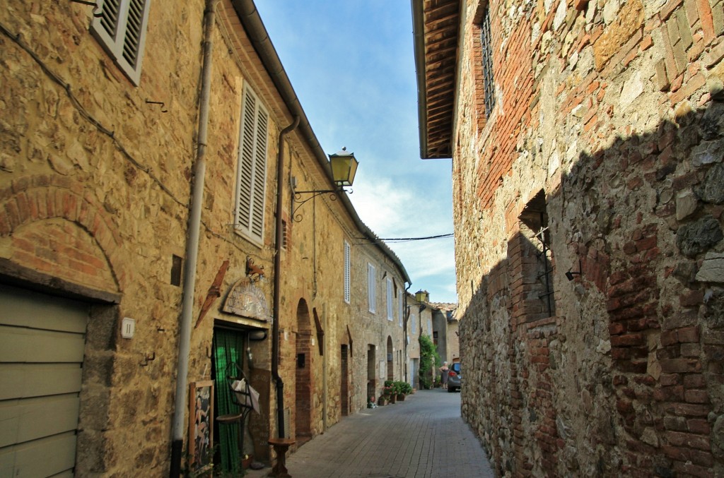 Foto: Interior de la muralla - Murlo (Tuscany), Italia