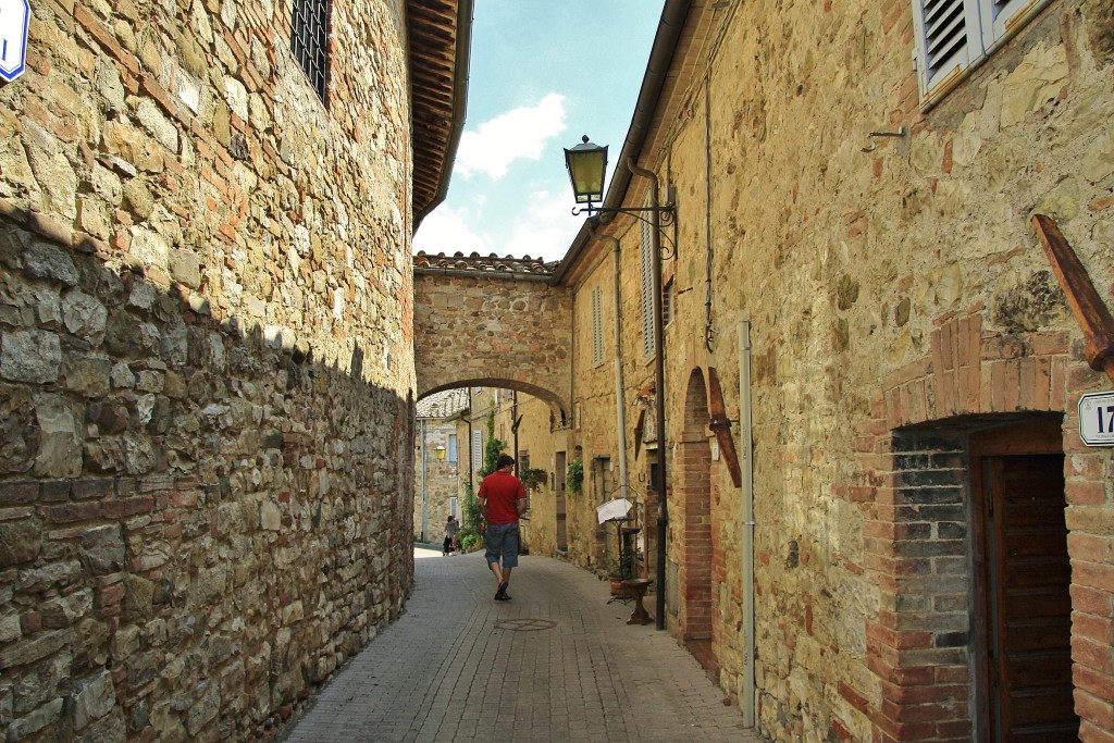 Foto: Interior de la muralla - Murlo (Tuscany), Italia