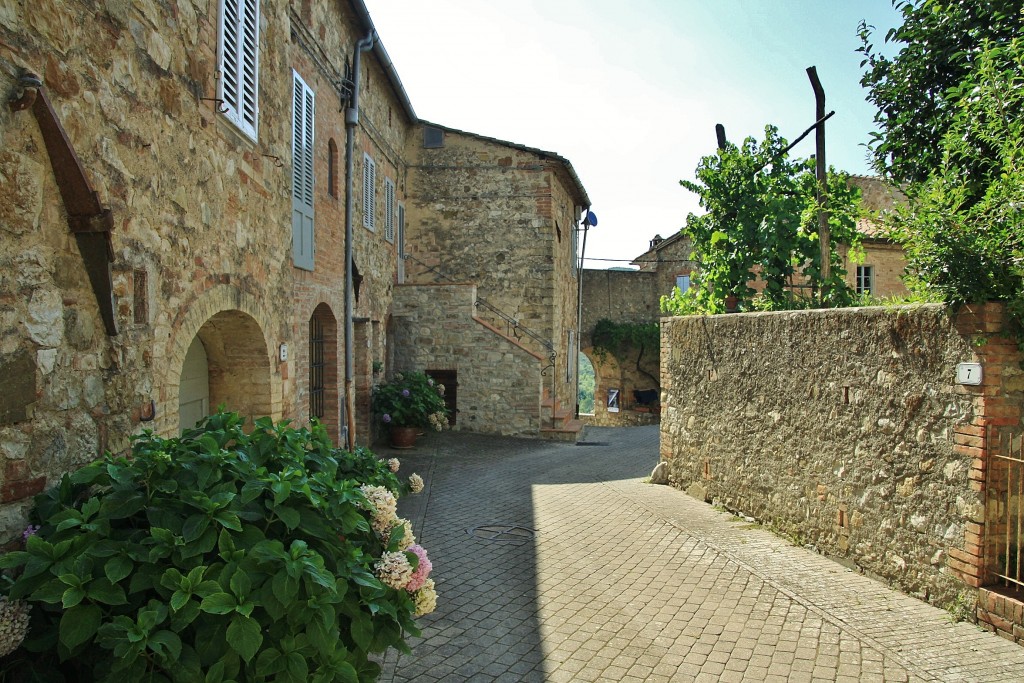 Foto: Interior de la muralla - Murlo (Tuscany), Italia