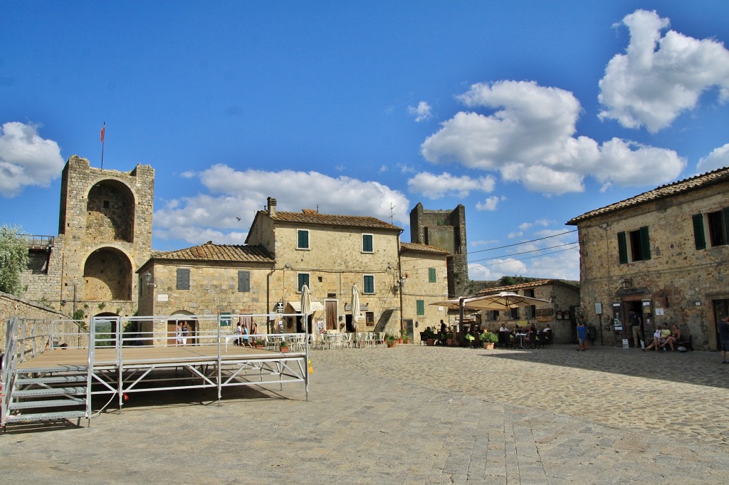 Foto: Recinto amurallado - Monteriggioni (Tuscany), Italia