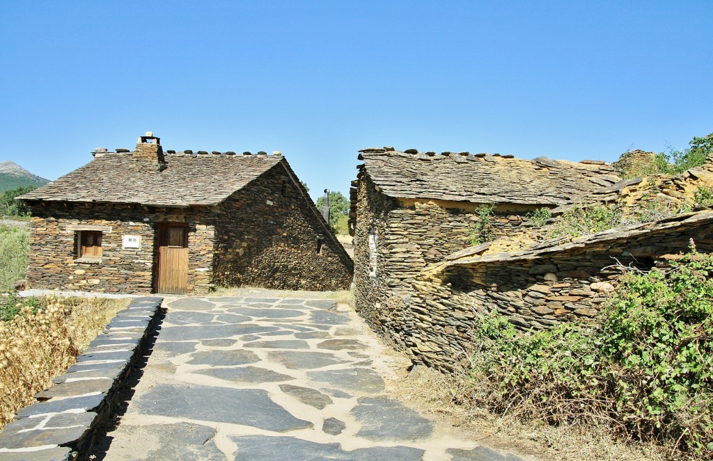 Foto: Vista del pueblo - Roblelacasa (Guadalajara), España