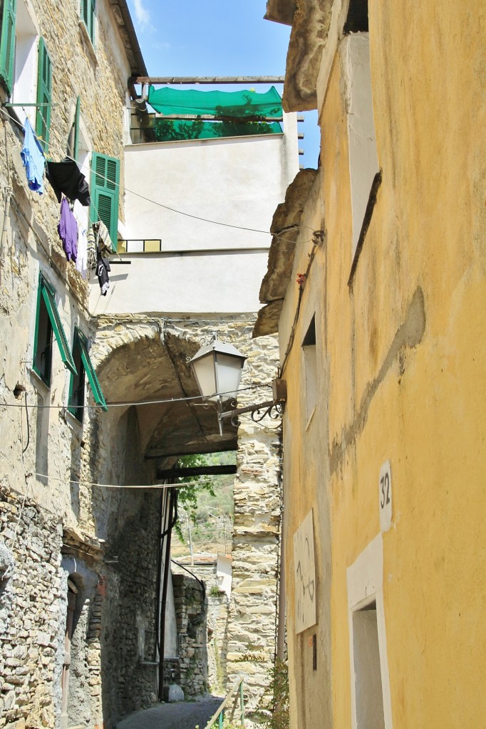 Foto: Centro histórico - Badalucco (Liguria), Italia