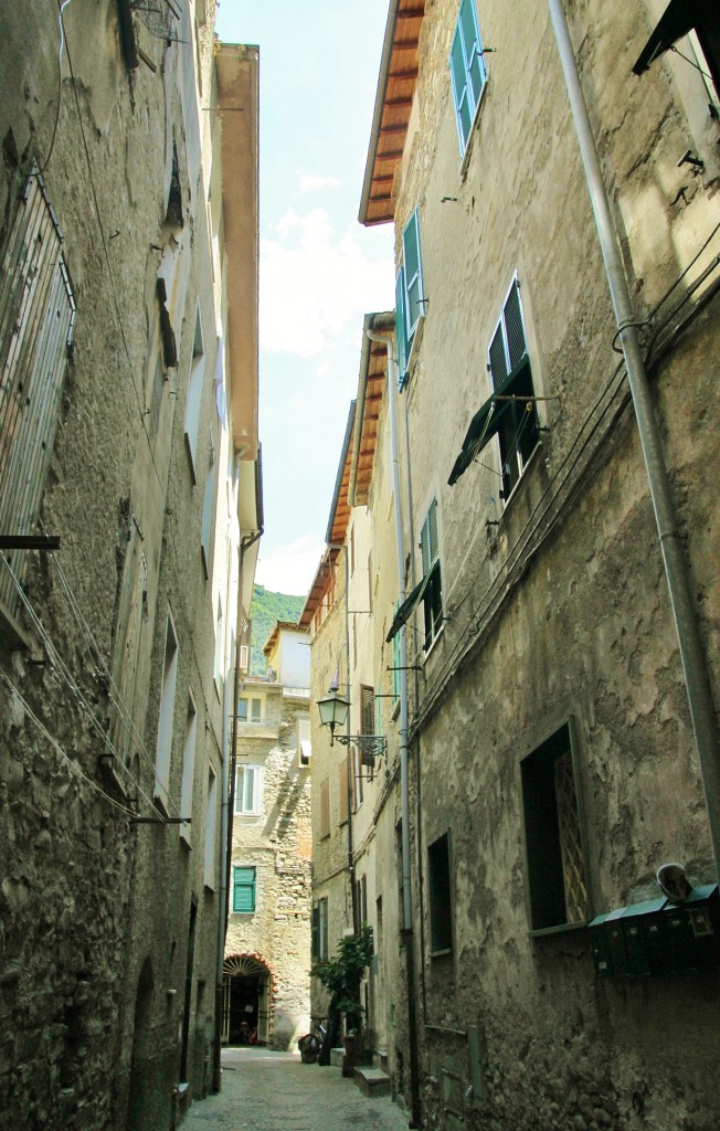 Foto: Centro histórico - Badalucco (Liguria), Italia