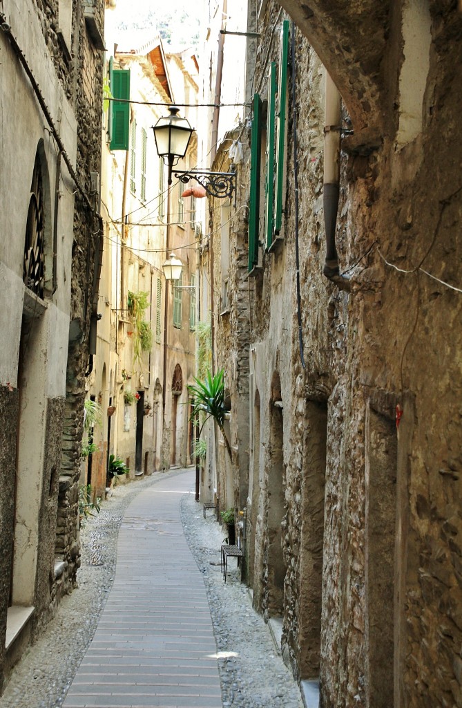 Foto: Centro histórico - Badalucco (Liguria), Italia