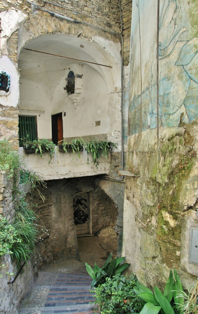 Foto: Centro histórico - Badalucco (Liguria), Italia