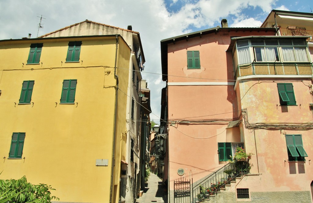 Foto: Centro histórico - Badalucco (Liguria), Italia