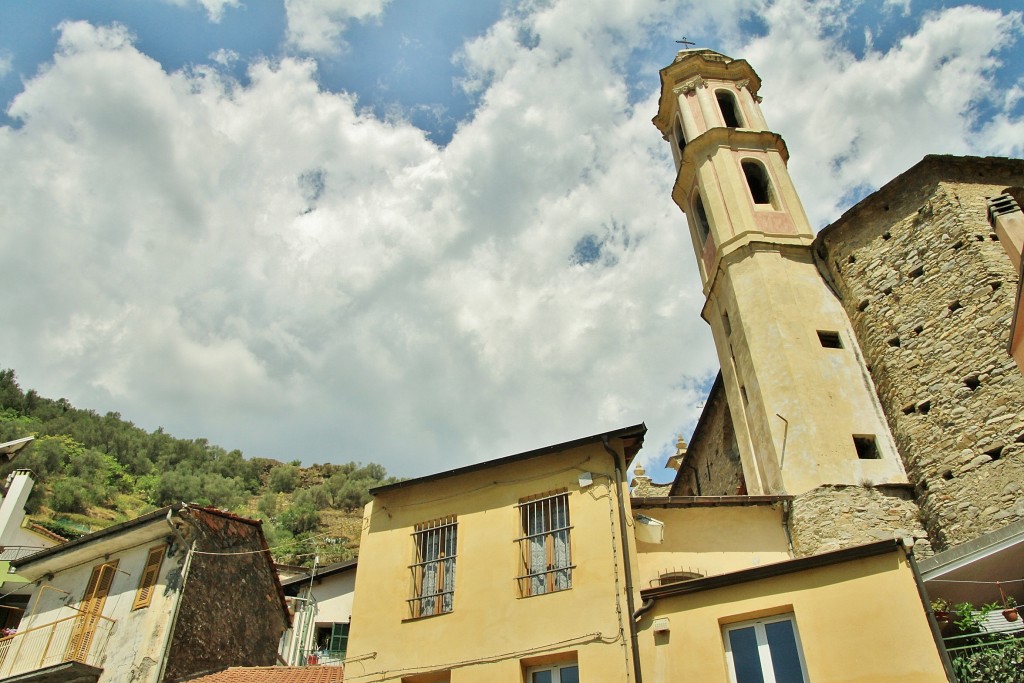 Foto: Centro histórico - Badalucco (Liguria), Italia