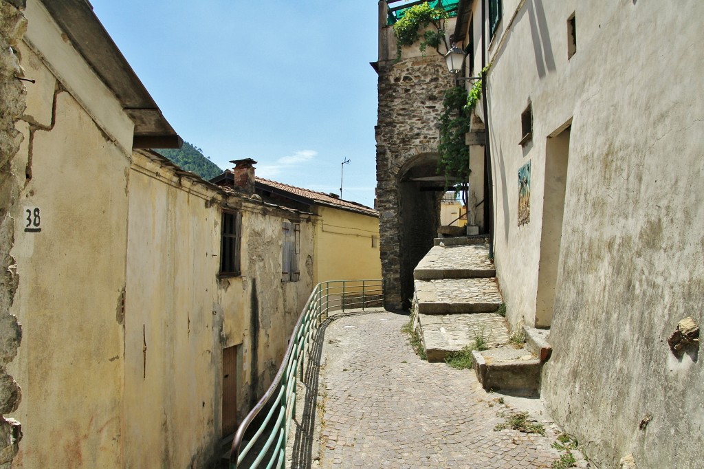 Foto: Centro histórico - Badalucco (Liguria), Italia