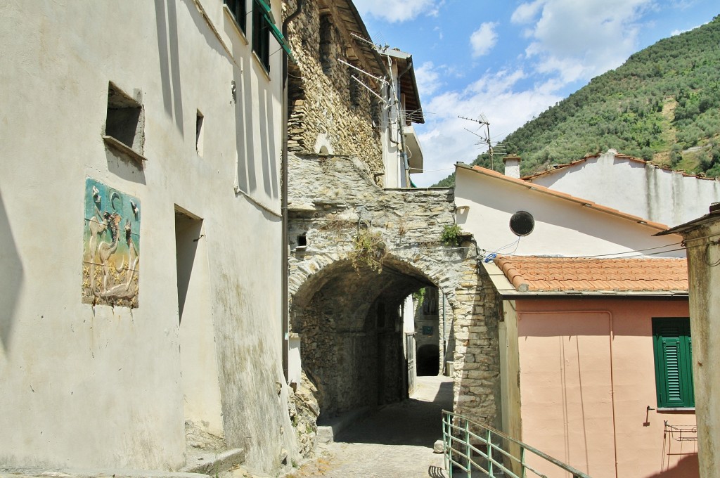 Foto: Centro histórico - Badalucco (Liguria), Italia