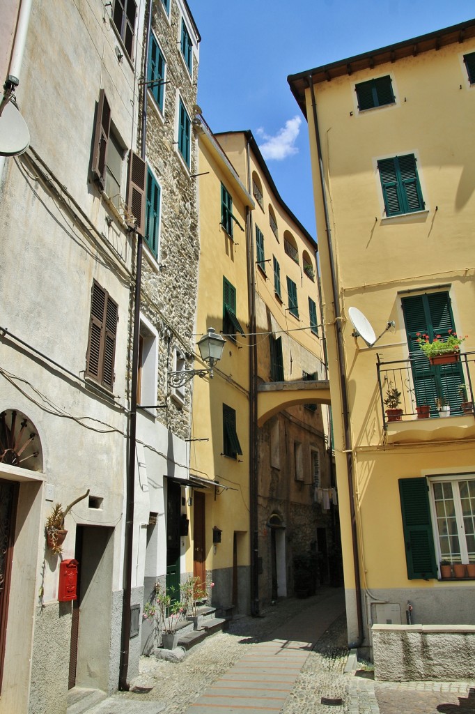 Foto: Centro histórico - Badalucco (Liguria), Italia