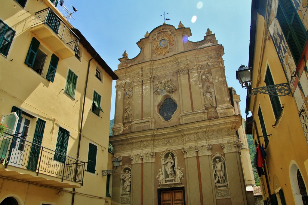 Foto: Centro histórico - Badalucco (Liguria), Italia