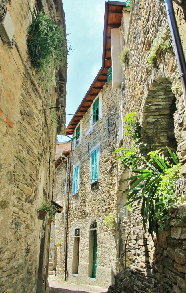 Foto: Centro histórico - Badalucco (Liguria), Italia