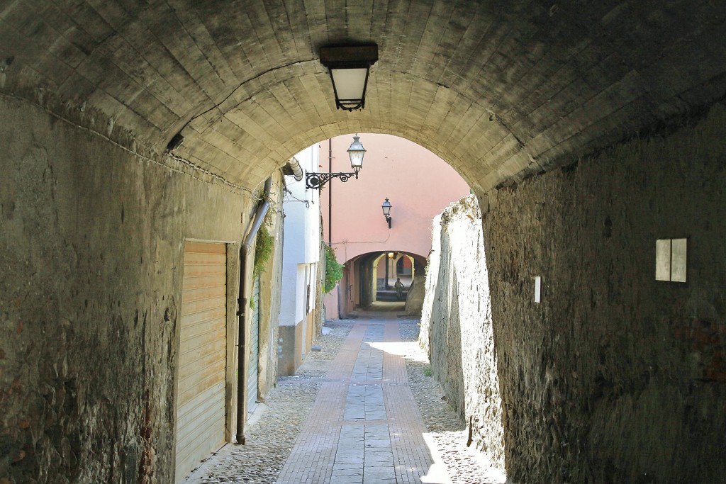 Foto: Centro histórico - Albenga (Liguria), Italia