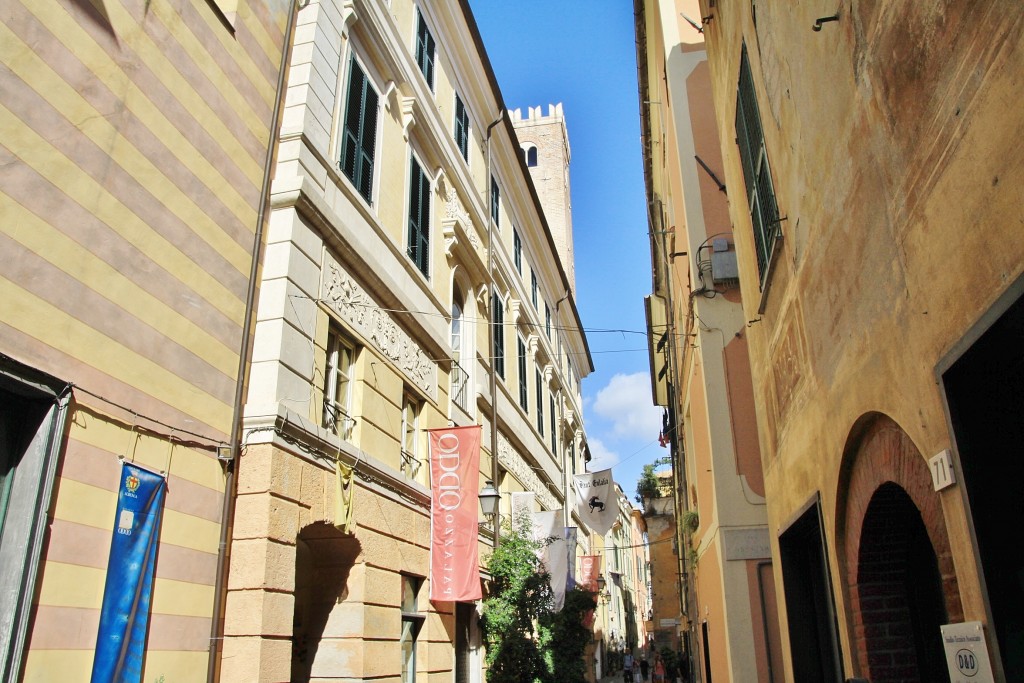 Foto: Centro histórico - Albenga (Liguria), Italia