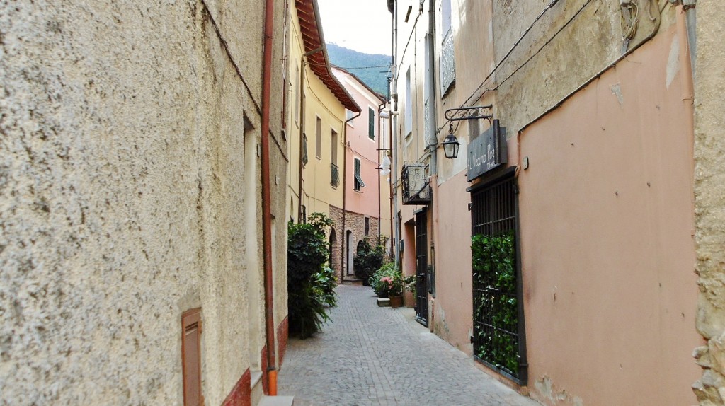 Foto: Centro histórico - Villanova d´Albenga (Liguria), Italia