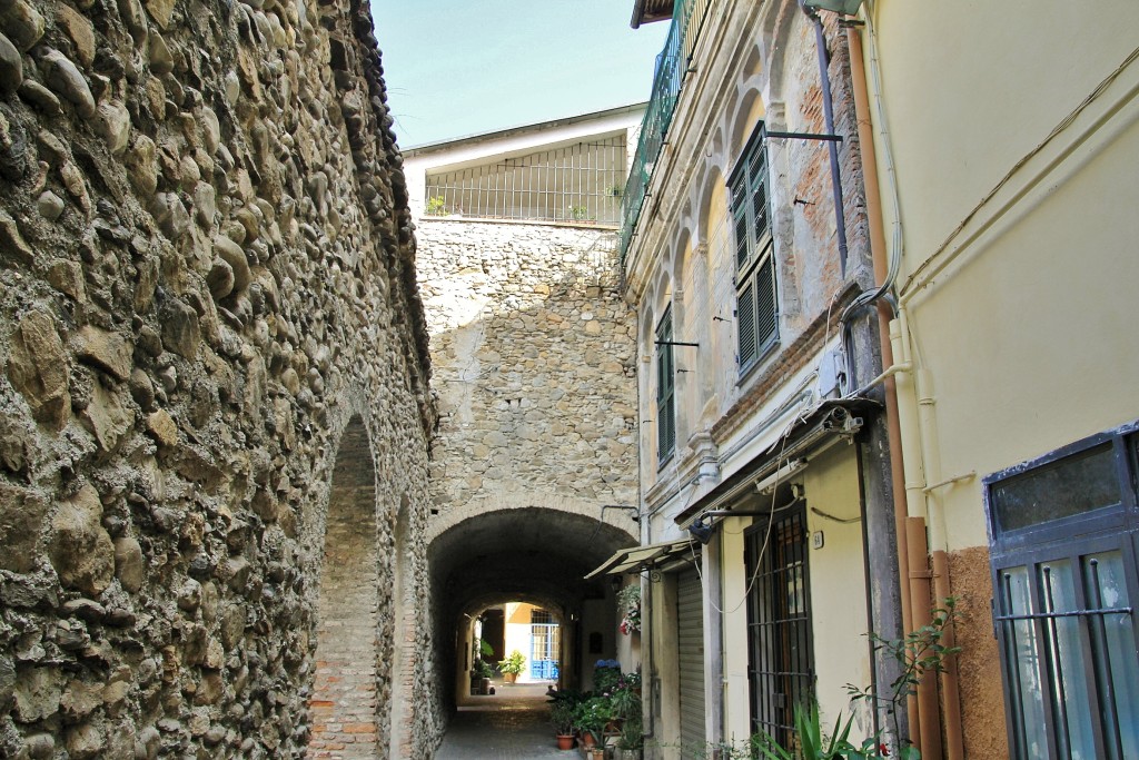 Foto: Centro histórico - Villanova d´Albenga (Liguria), Italia