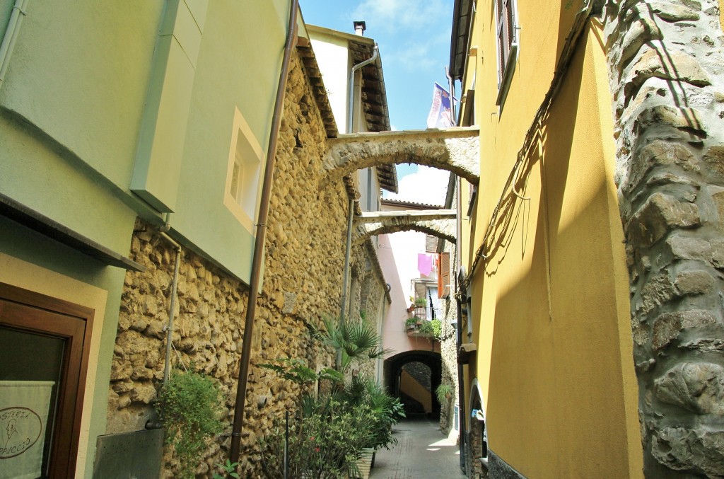 Foto: Centro histórico - Villanova d´Albenga (Liguria), Italia