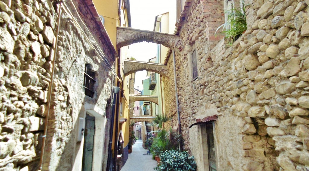 Foto: Centro histórico - Villanova d´Albenga (Liguria), Italia