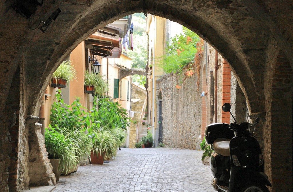 Foto: Centro histórico - Villanova d´Albenga (Liguria), Italia