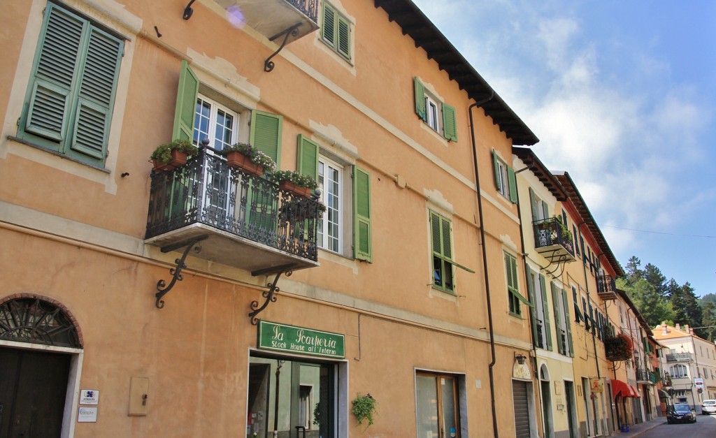 Foto: Centro histórico - Calizzano (Liguria), Italia