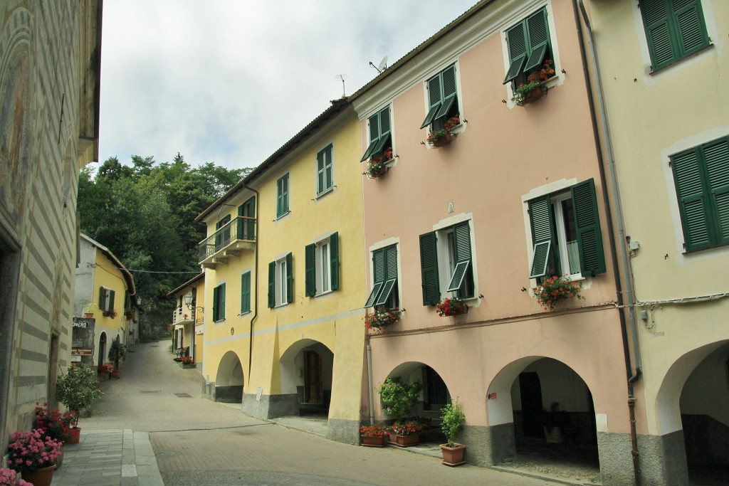 Foto: Centro histórico - Calizzano (Liguria), Italia