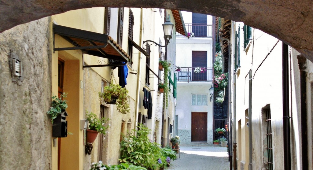 Foto: Centro histórico - Calizzano (Liguria), Italia